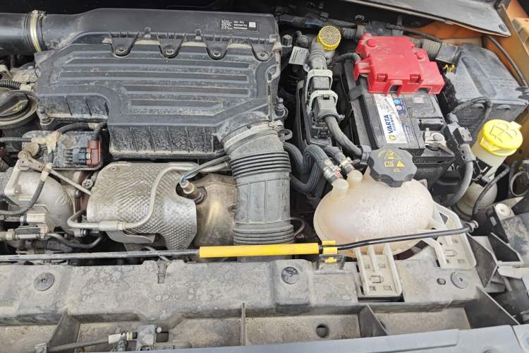Used Jeep Renegade 2019 220T Automatic Leading Edition Engine Bay Left