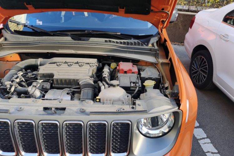 Used Jeep Renegade 2019 220T Automatic Elite Edition Engine Bay Left
