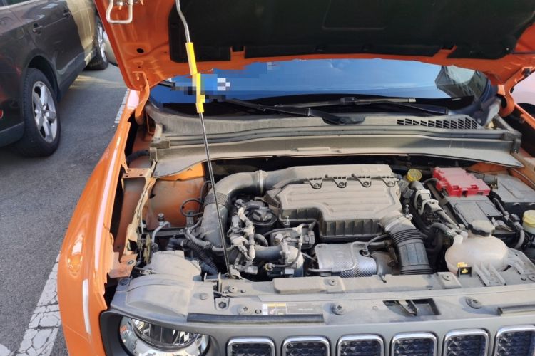 Used Jeep Renegade 2019 220T Automatic Elite Edition Engine Bay Right