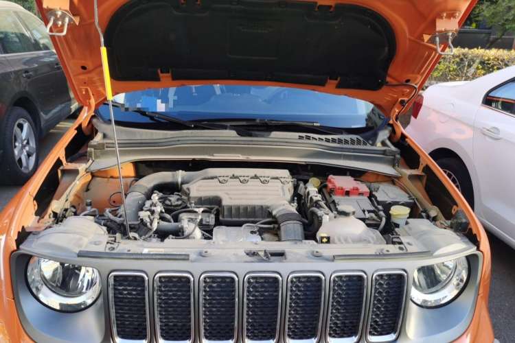 Used Jeep Renegade 2019 220T Automatic Elite Edition Engine Bay