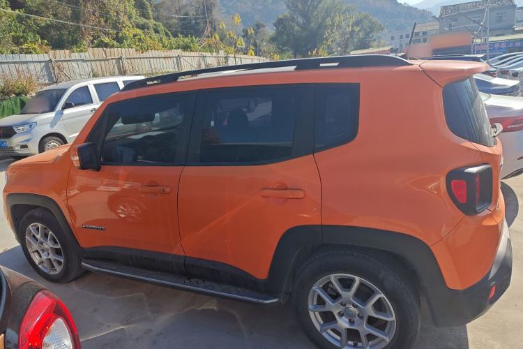 Used Jeep Renegade 2019 220T Automatic Leading Edition Exterior 3