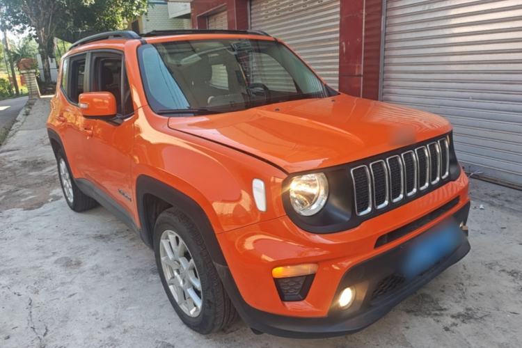 Used Jeep Renegade 2019 220T Automatic Leading Edition Front Right 45 Deg