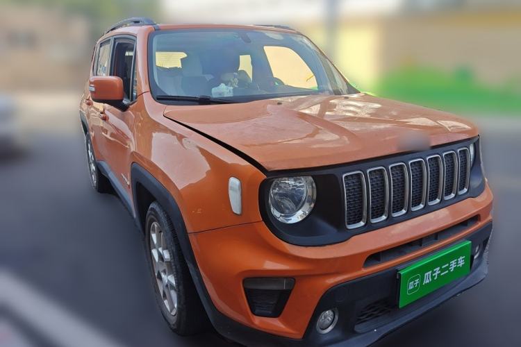 Used Jeep Renegade 2019 220T Automatic Leading Edition Front Right 45 Deg