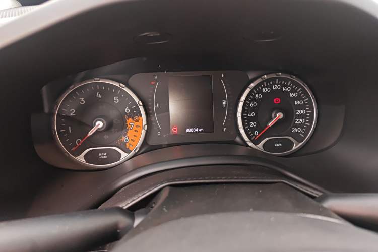 Used Jeep Renegade 2019 220T Automatic Leading Edition Instrument Cluster