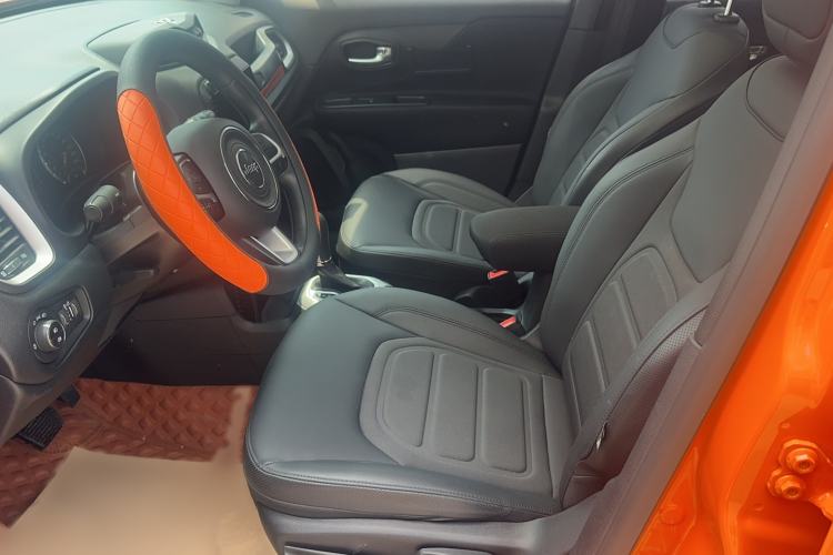 Used Jeep Renegade 2019 220T Automatic Leading Edition Interior 1