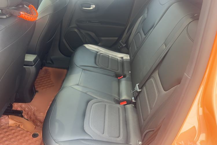 Used Jeep Renegade 2019 220T Automatic Leading Edition Interior 2