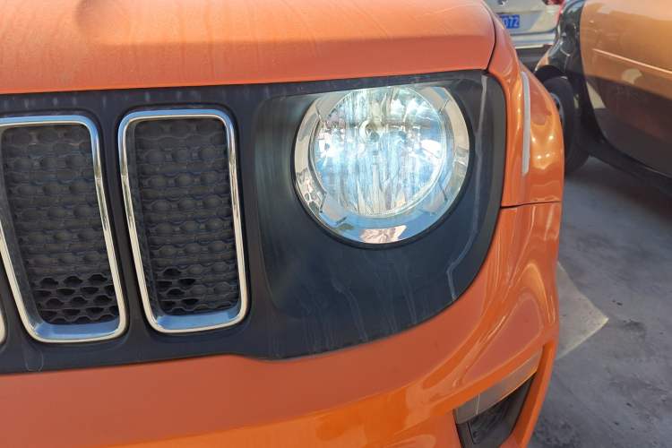 Used Jeep Renegade 2019 220T Automatic Leading Edition Left Front Headlight