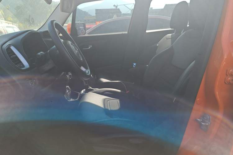 Used Jeep Renegade 2019 220T Automatic Leading Edition Left Front Seat