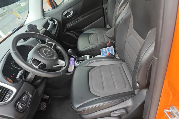 Used Jeep Renegade 2019 220T Automatic Leading Edition Left Front Seat