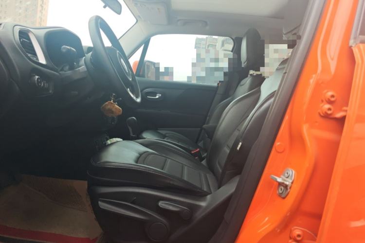 Used Jeep Renegade 2019 220T Automatic Leading Edition Left Front Seat