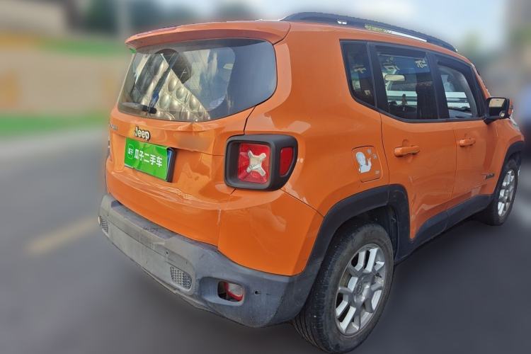 Used Jeep Renegade 2019 220T Automatic Leading Edition Rear Right 45 Deg