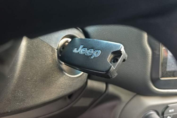 Used Jeep Renegade 2019 220T Automatic Leading Edition Vehicle Key