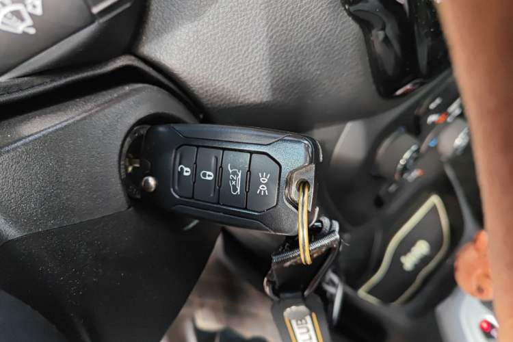 Used Jeep Renegade 2019 220T Automatic Leading Edition Vehicle Key