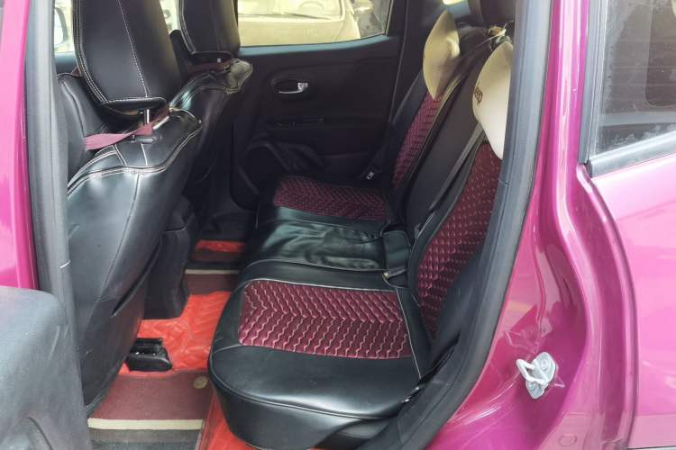 Used Jeep Renegade 2019 220T Automatic Standard Edition Interior 1