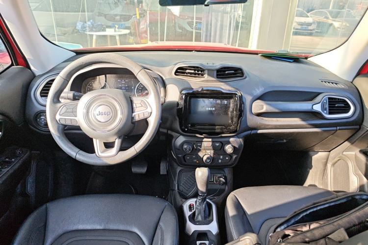 Used Jeep Renegade 2019 220T Automatic Leading Edition Center Console