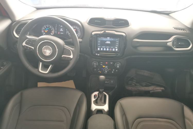 Used Jeep Renegade 2019 220T Automatic Leading Edition Center Console