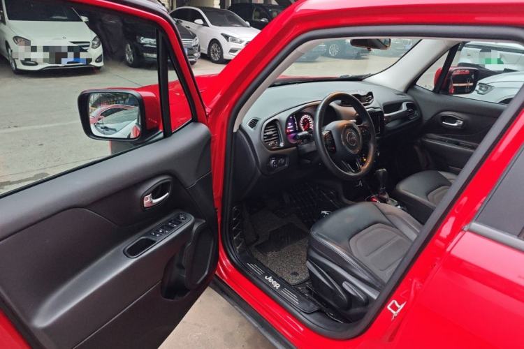 Used Jeep Renegade 2019 220T Automatic Night Eagle Edition Driver Seat