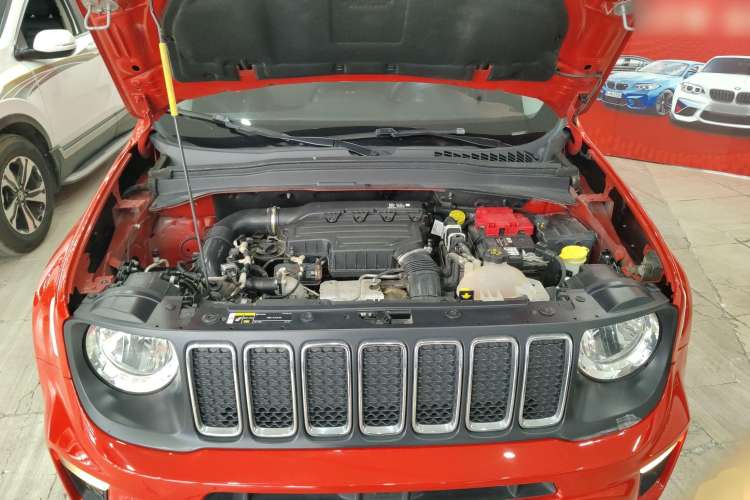 Used Jeep Renegade 2019 220T Automatic Leading Edition Engine Bay
