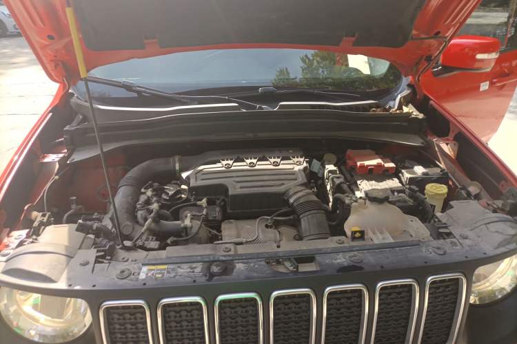 Used Jeep Renegade 2019 220T Automatic Leading Edition Engine Bay
