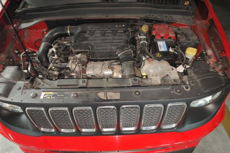 Used Jeep Renegade 2019 220T Automatic Leading Edition Engine Bay