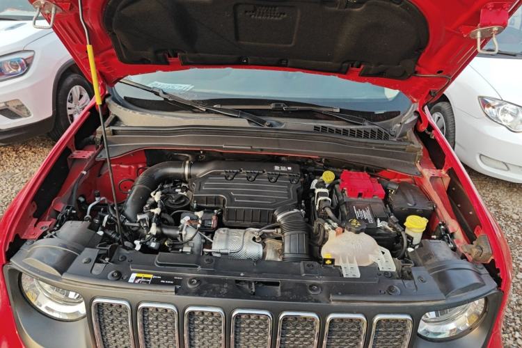 Used Jeep Renegade 2019 220T Automatic Leading Edition Engine Bay