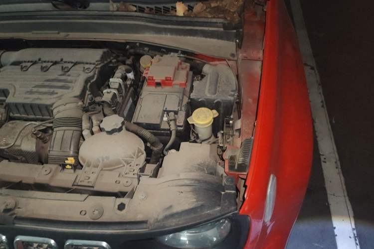 Used Jeep Renegade 2019 220T Automatic Standard Edition Engine Bay Left