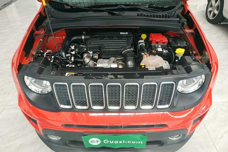 Used Jeep Renegade 2019 220T Automatic Leading Edition Engine Bay