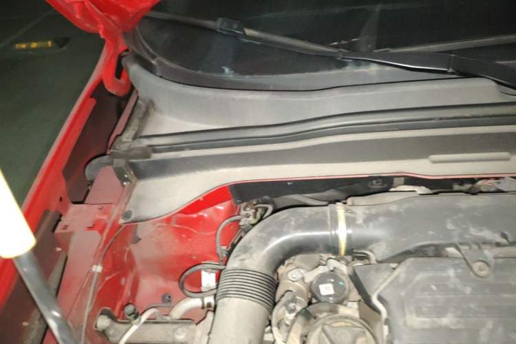 Used Jeep Renegade 2019 220T Automatic Leading Edition Engine Bay Right