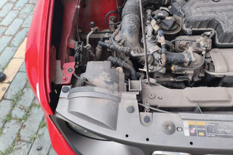 Used Jeep Renegade 2019 220T Automatic Elite Edition Engine Bay Right
