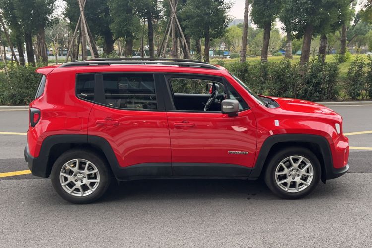 Used Jeep Renegade 2019 220T Automatic Elite Edition Exterior 2