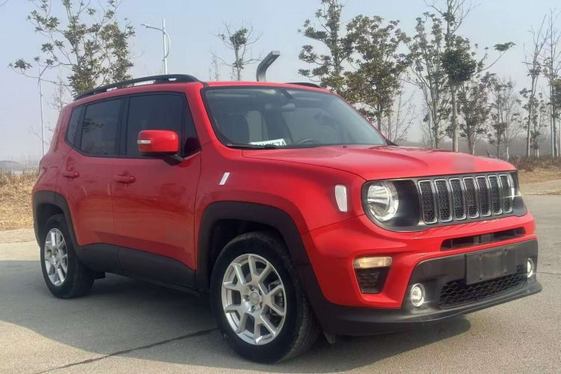 Used Jeep Renegade 2019 220T Automatic Leading Edition Exterior 2