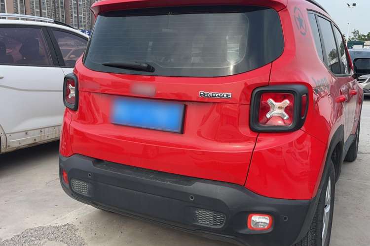 Used Jeep Renegade 2019 220T Automatic Standard Edition Exterior 4