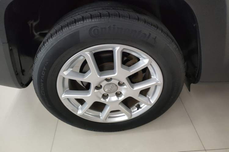Used Jeep Renegade 2019 220T Automatic Elite Edition Exterior 8