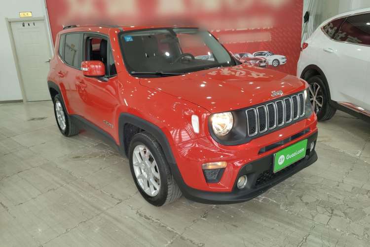 Used Jeep Renegade 2019 220T Automatic Leading Edition Front Right 45 Deg
