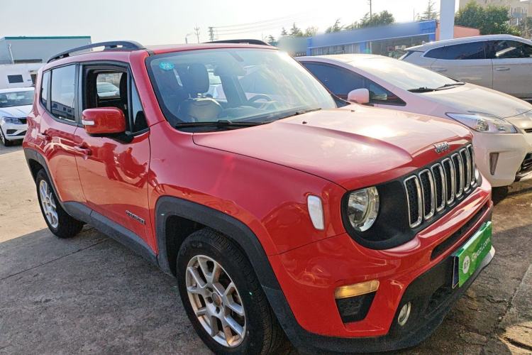 Used Jeep Renegade 2019 220T Automatic Leading Edition Front Right 45 Deg