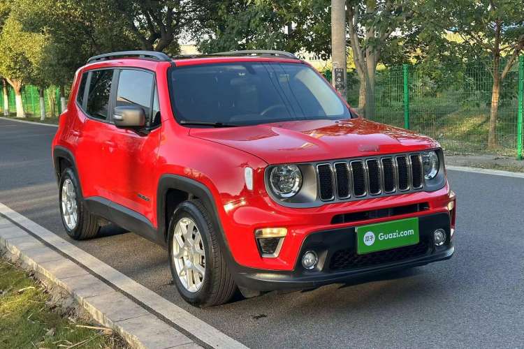 Used Jeep Renegade 2019 220T Automatic Elite Edition Front Right 45 Deg