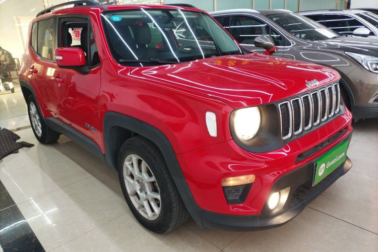 Used Jeep Renegade 2019 220T Automatic Leading Edition Front Right 45 Deg