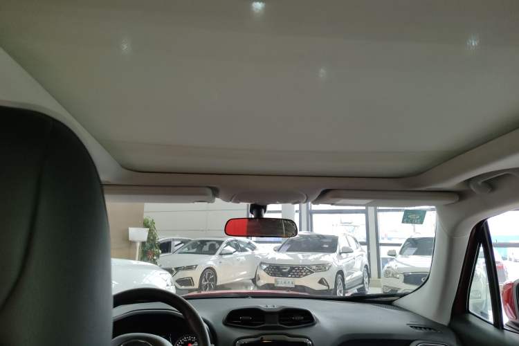 Used Jeep Renegade 2019 220T Automatic Leading Edition Headliner