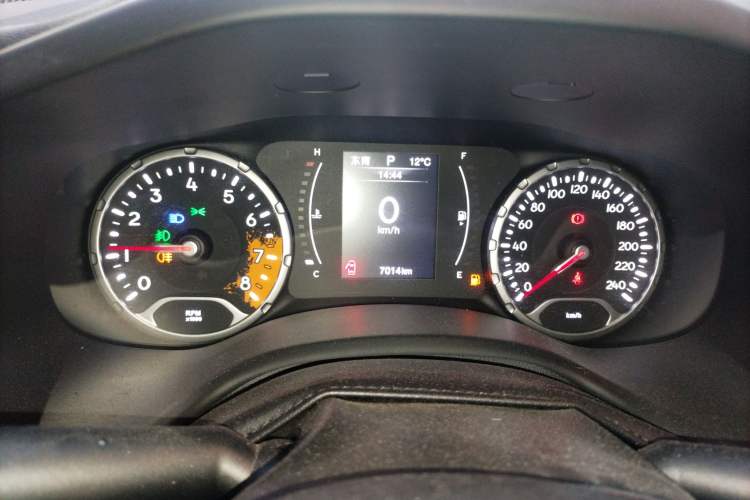 Used Jeep Renegade 2019 220T Automatic Leading Edition Instrument Cluster