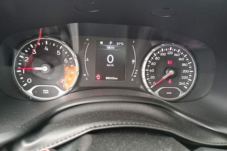 Used Jeep Renegade 2019 220T Automatic Elite Edition Instrument Cluster