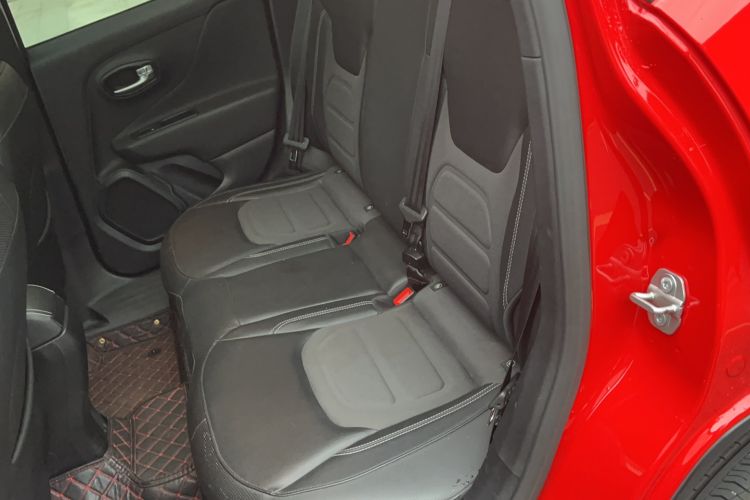 Used Jeep Renegade 2019 220T Automatic Elite Edition Interior 1