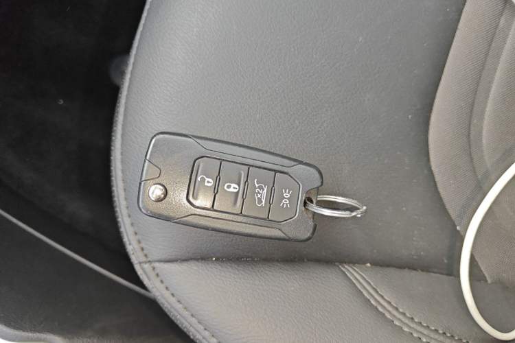 Used Jeep Renegade 2019 220T Automatic Leading Edition Interior 1