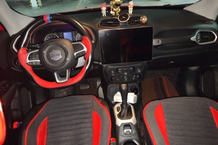 Used Jeep Renegade 2019 220T Automatic Leading Edition Interior 2