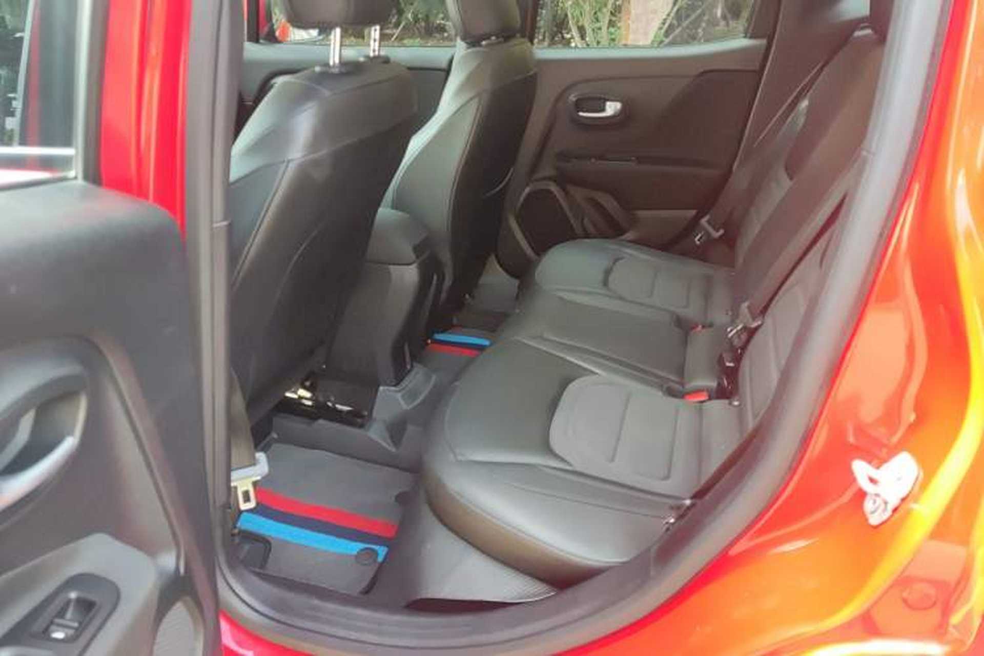 Used Jeep Renegade 2019 220T Automatic Leading Edition Interior 3