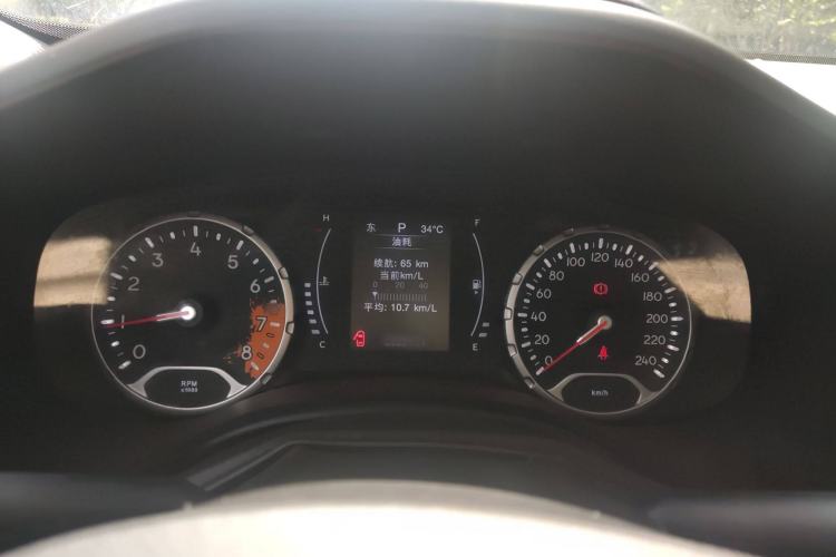 Used Jeep Renegade 2019 220T Automatic Leading Edition Interior 7