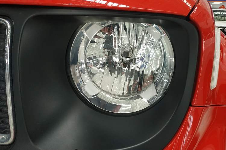 Used Jeep Renegade 2019 220T Automatic Leading Edition Left Front Headlight