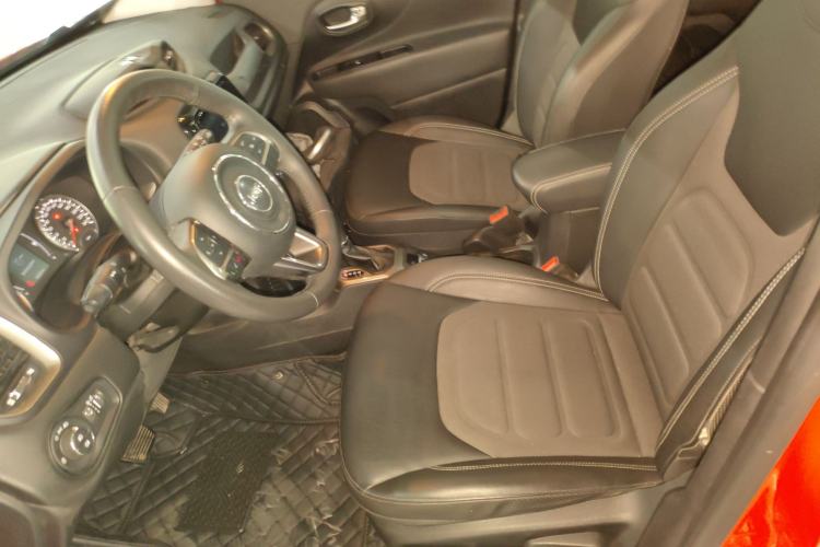 Used Jeep Renegade 2019 220T Automatic Elite Edition Left Front Seat