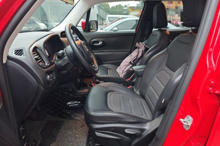 Used Jeep Renegade 2019 220T Automatic Night Eagle Edition Left Front Seat