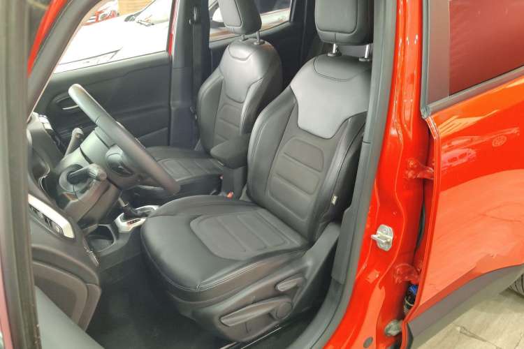 Used Jeep Renegade 2019 220T Automatic Leading Edition Left Front Seat
