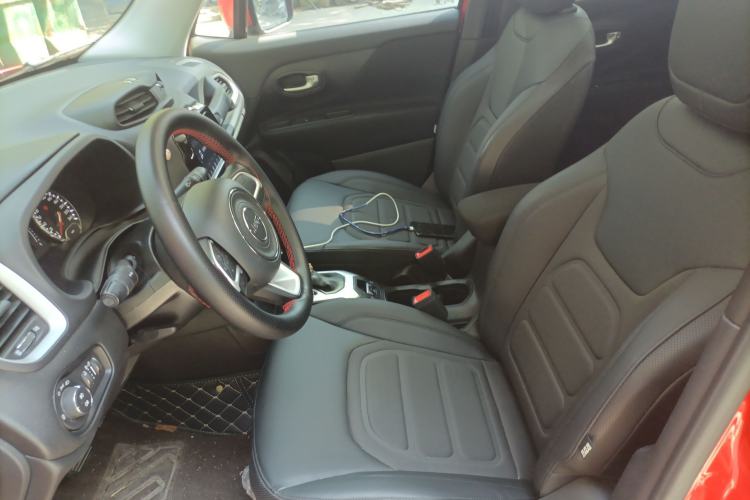 Used Jeep Renegade 2019 220T Automatic Leading Edition Left Front Seat